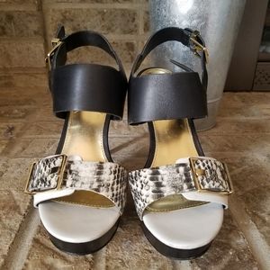 Marc Fisher Black White Smakeskin Platform Sandals